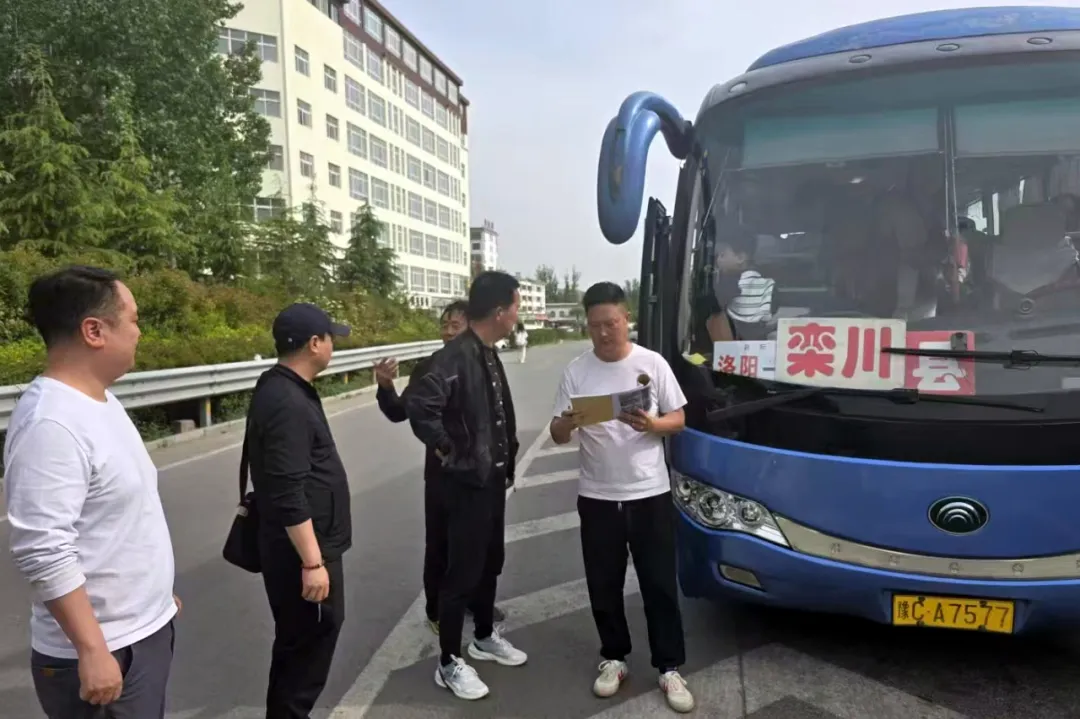 筑牢安全防線 護航“五一”出行